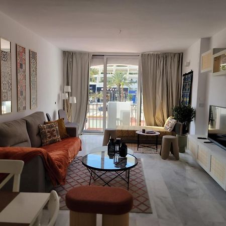 Appartamento Jardines Del Puerto Marbella Esterno foto