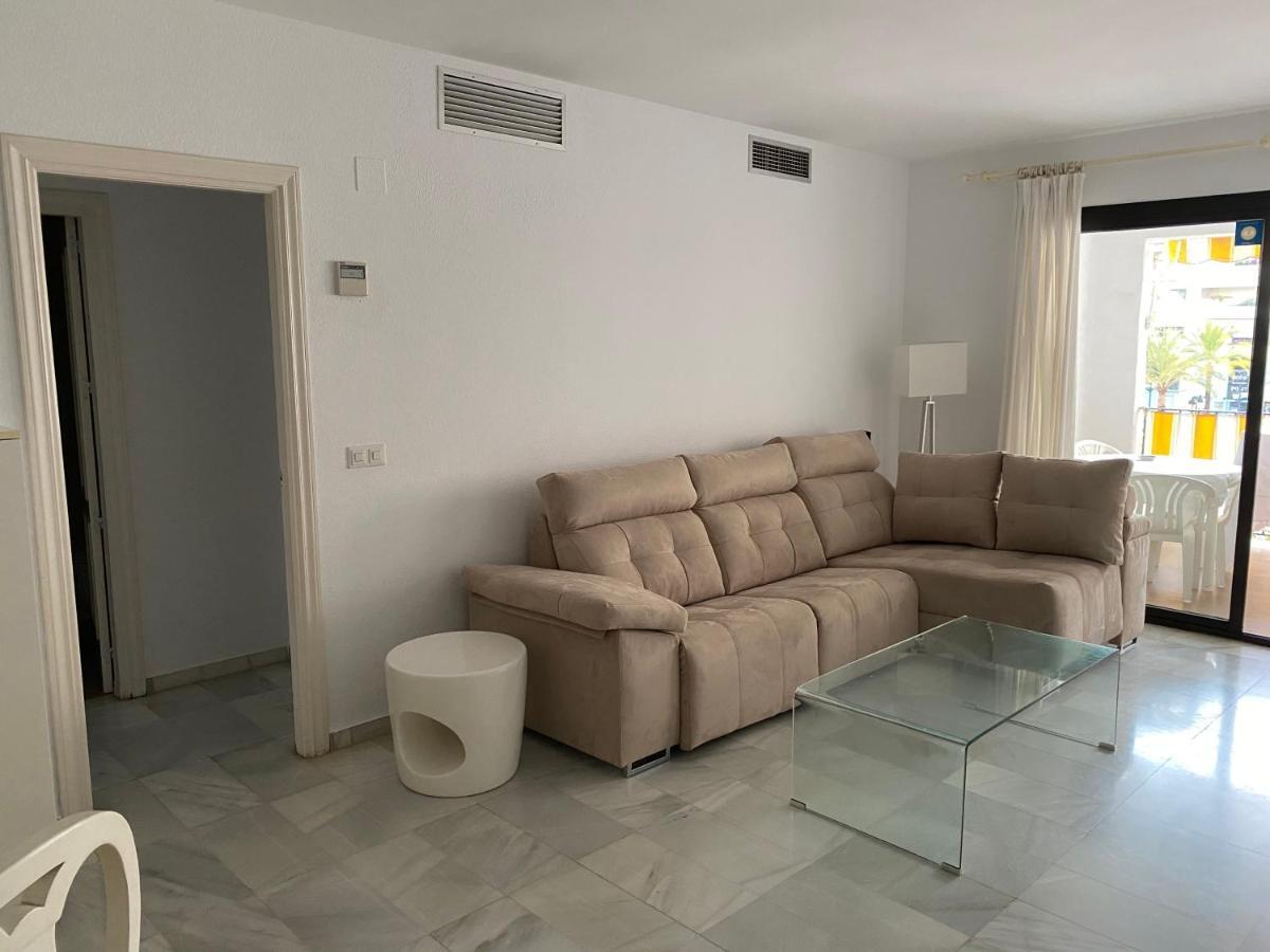 Appartamento Jardines Del Puerto Marbella Esterno foto