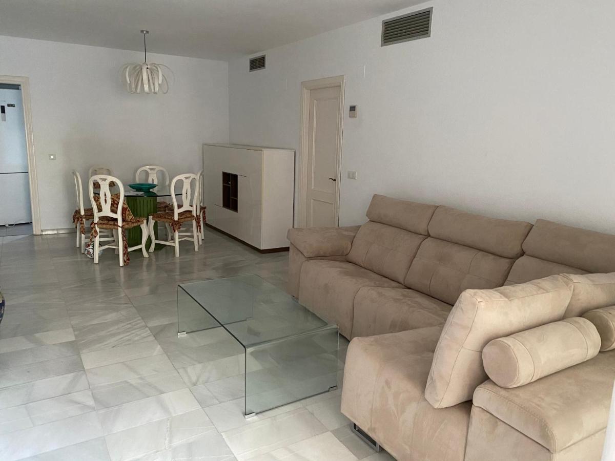 Appartamento Jardines Del Puerto Marbella Esterno foto