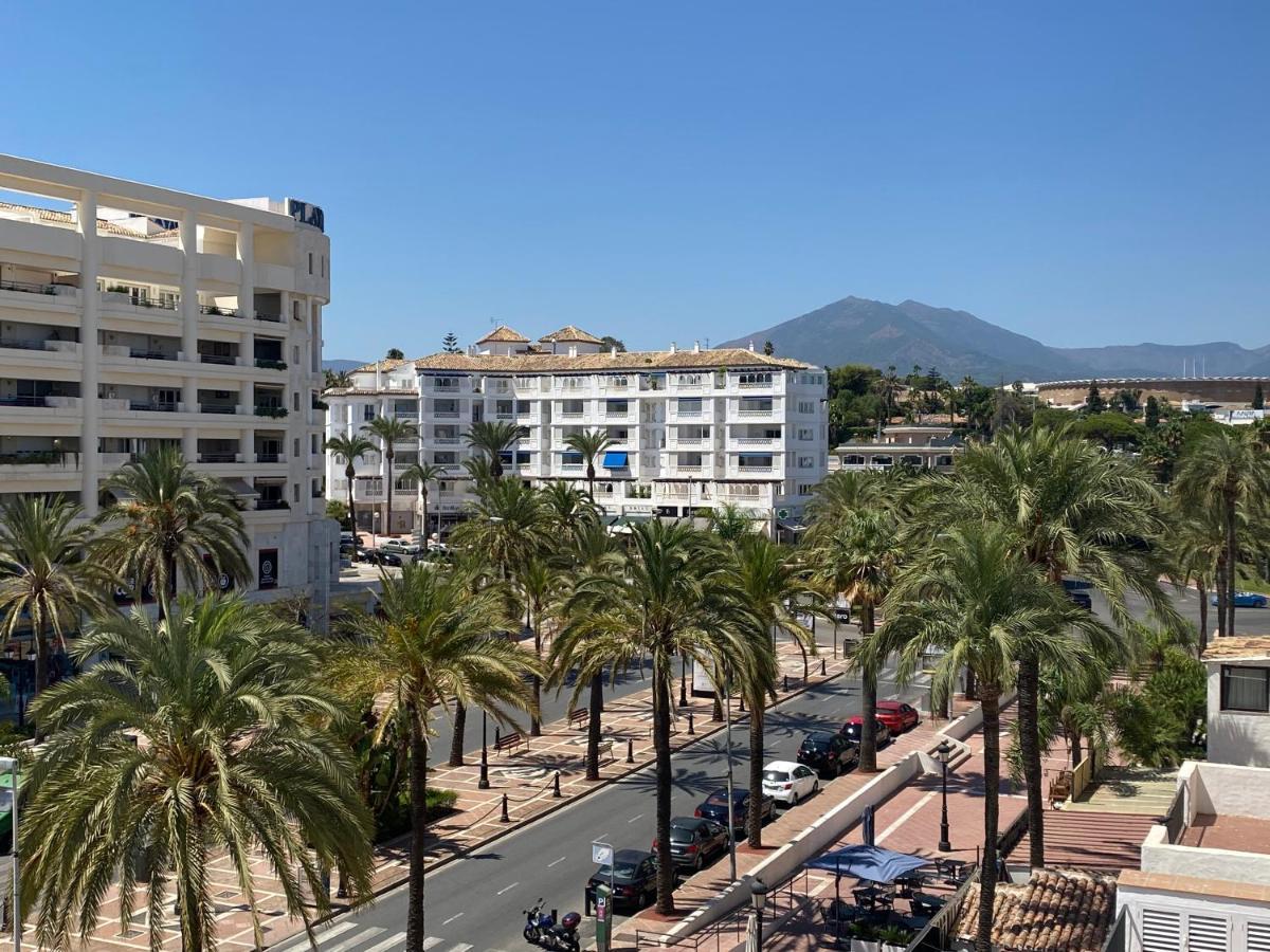 Appartamento Jardines Del Puerto Marbella Esterno foto