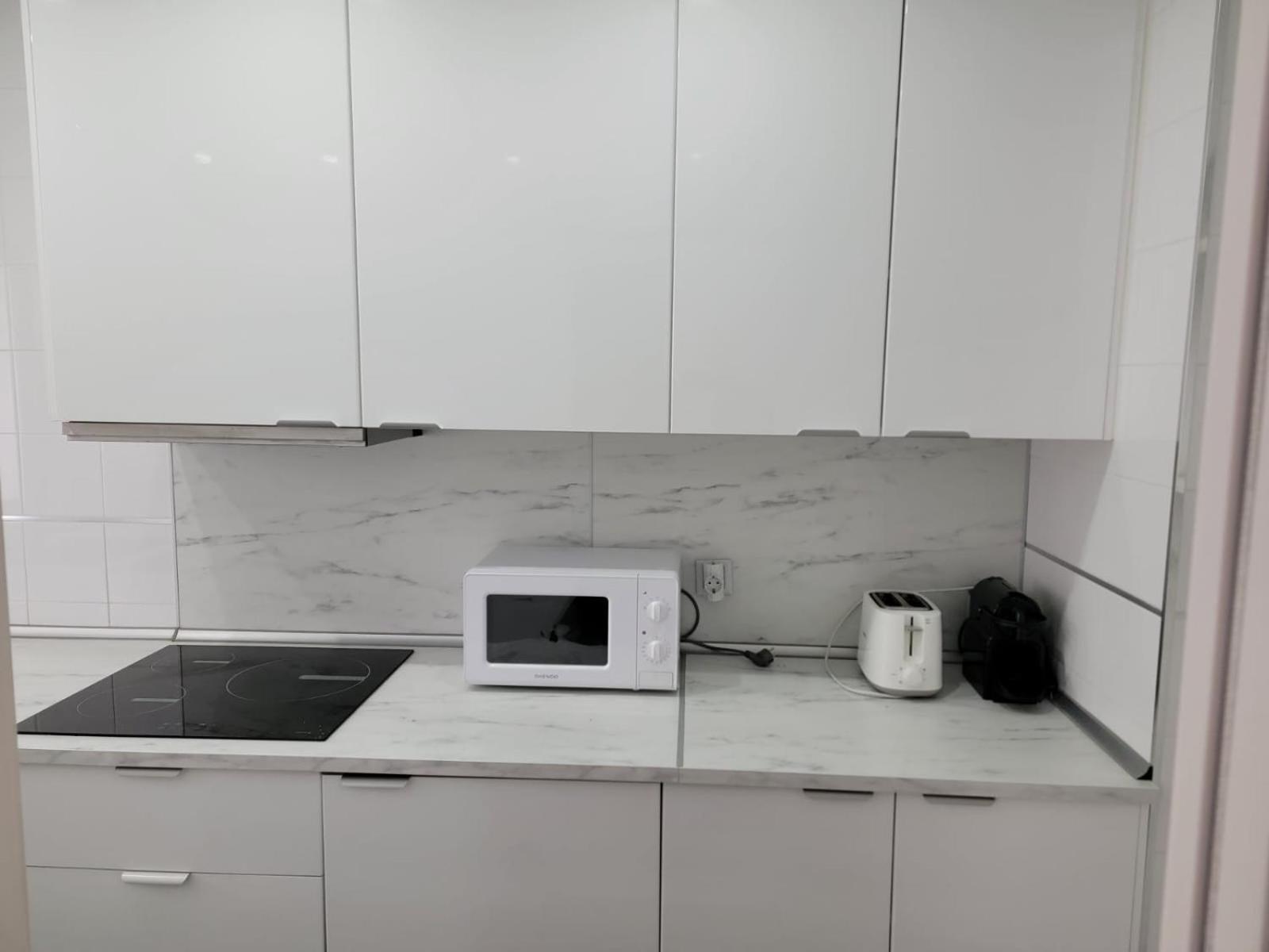 Appartamento Jardines Del Puerto Marbella Esterno foto