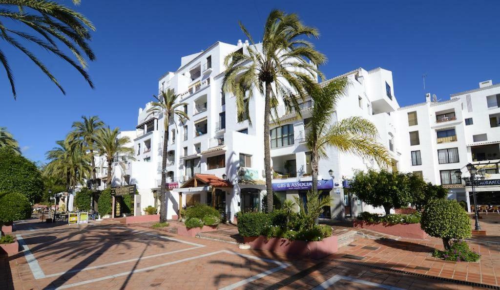 Appartamento Jardines Del Puerto Marbella Esterno foto
